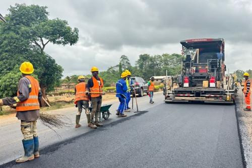 A picture of the work on the Ntui – Ndjolé section