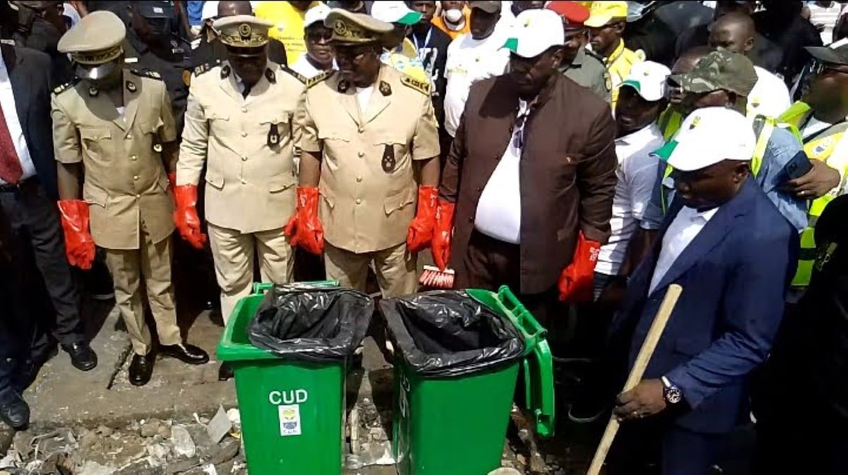 Authorities on the ground for an awareness campaign