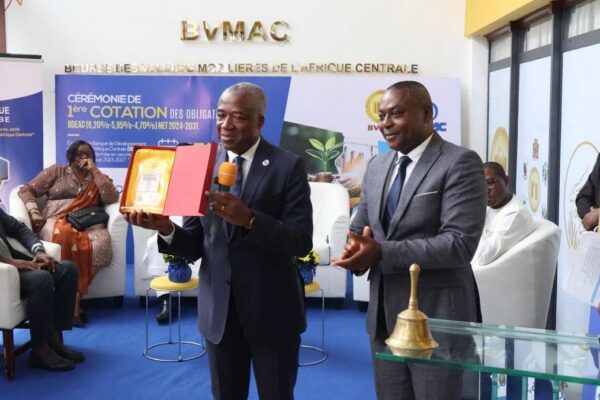 The president of Bdeac (left) and the CEO of Bvmac.