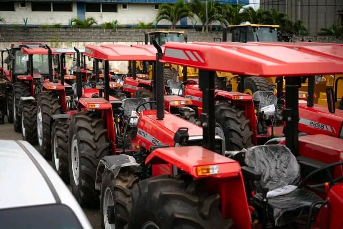 Machines received by Gabon