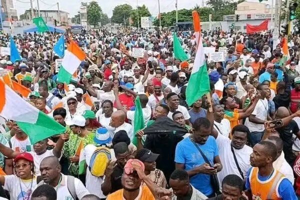 Thousands of Ivorians Take to Streets to Denounce Ouattara’s Bid for Fourth Term